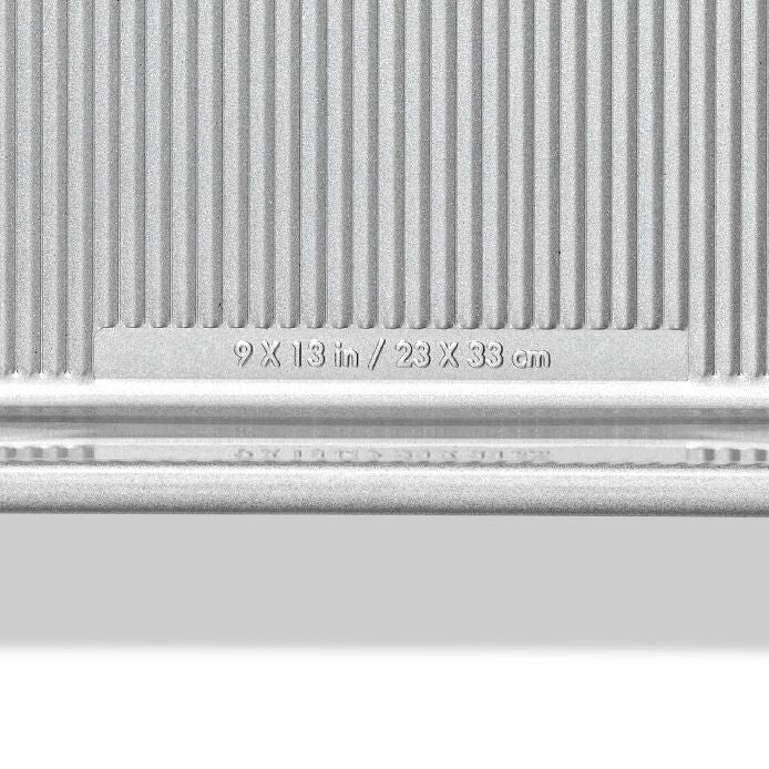 Non-Stick Pro Clear Coated 9inx13in Cake Pan - US 3953